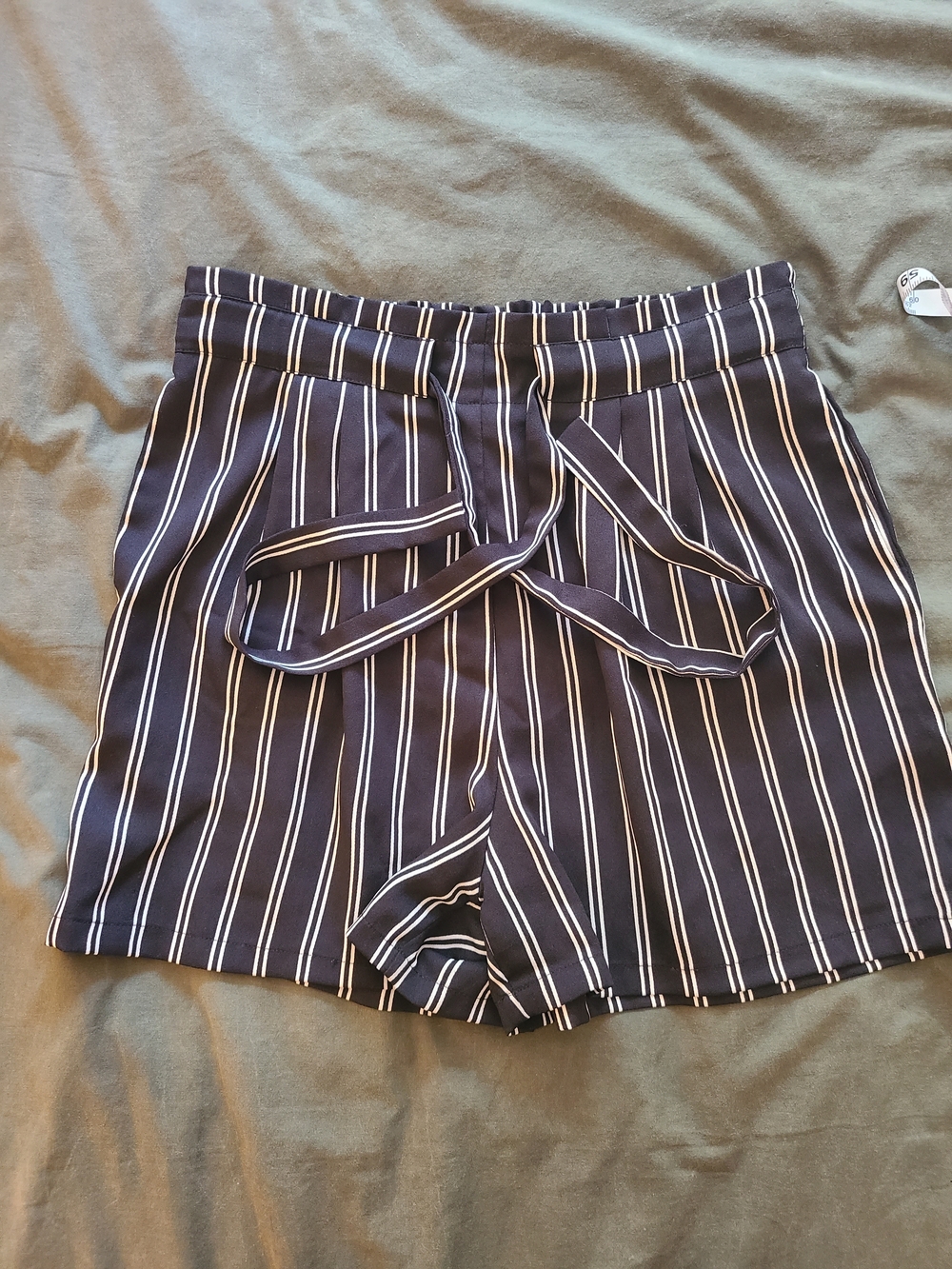 DR2 Navy and White High-Waist Tie-Waist Stripe Shorts